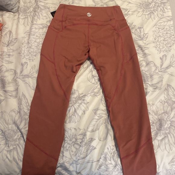 TYC-Til You Collapse Resilient Heart Booty Leggings - Blush Pink - Picture 4 of 4